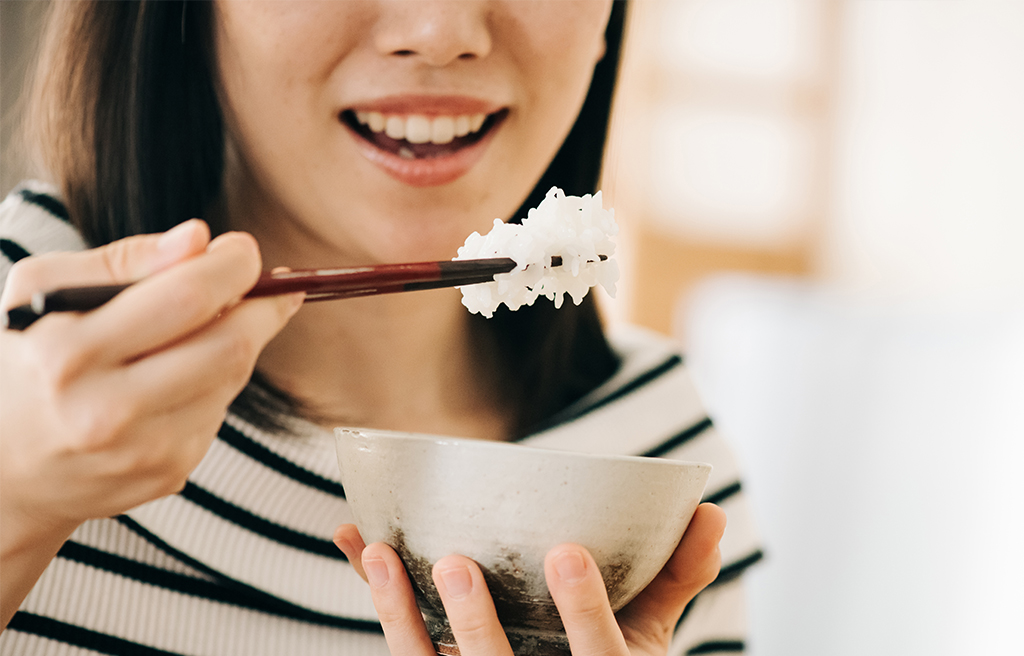 春日井市八光町・ももはな歯科クリニック・ものを食べるときにかかる力